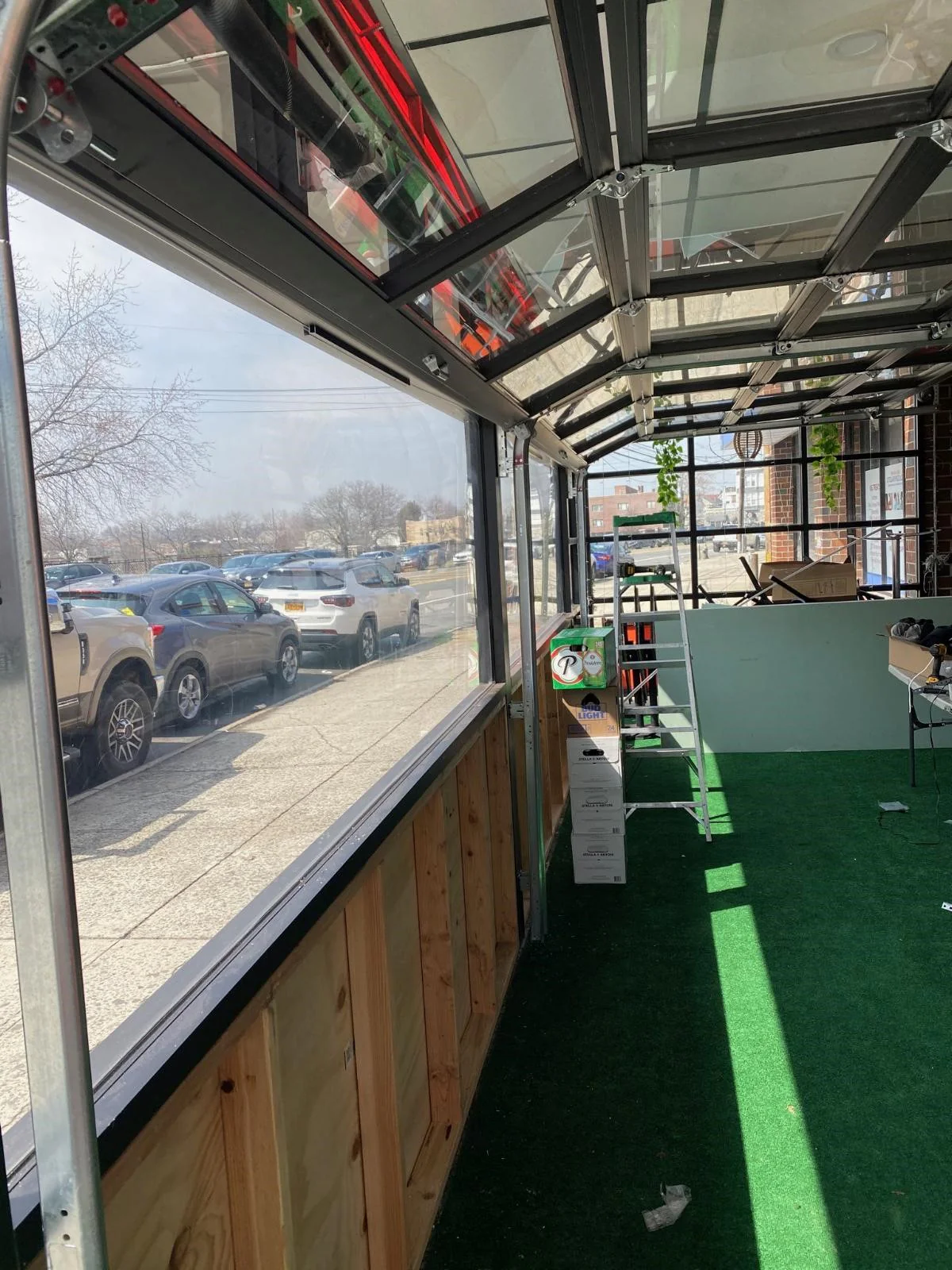 Bar & Restaurant Modern Glass Garage Doors Countertop - Image 18