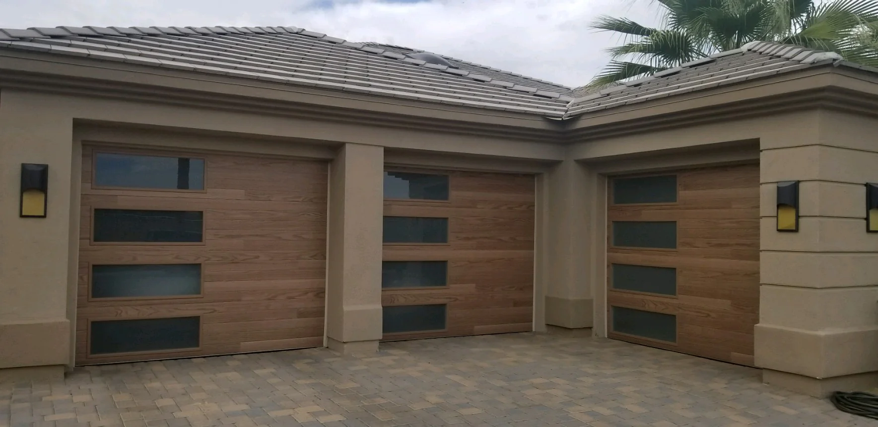 Cleo - Horizontal Grooves and Texture Steel Garage Door Modern Design - Image 10