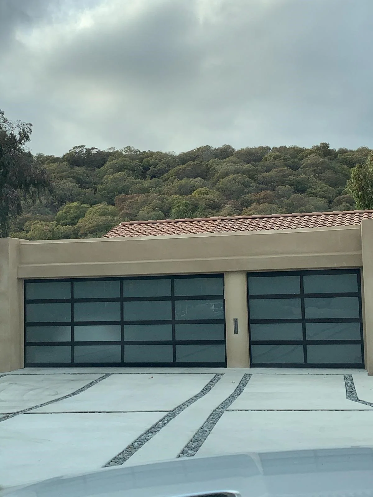 Contemporary Black Aluminum & White Laminate (Privacy) Glass Garage Door - Image 18