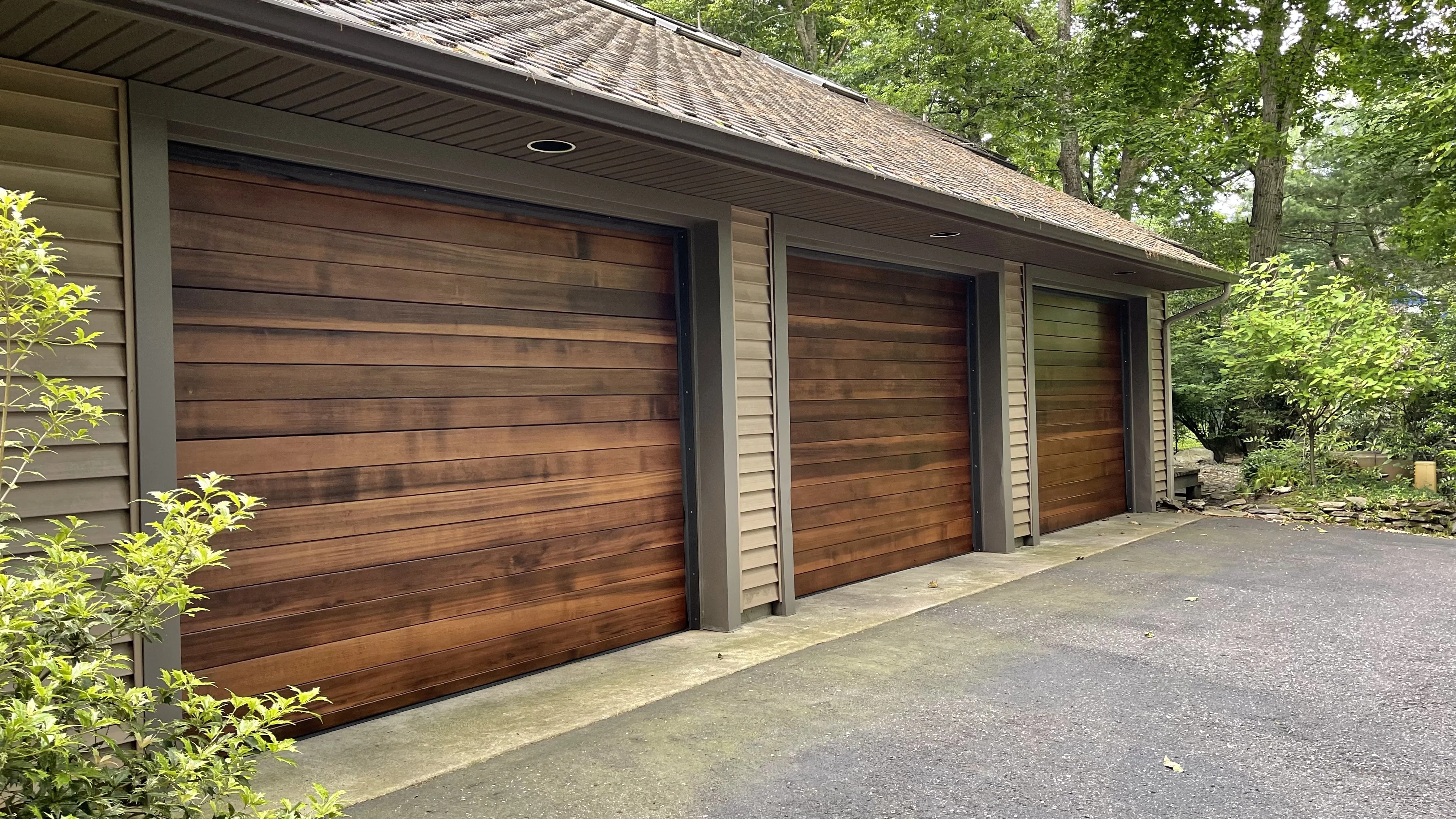 Emilio - Modern Style Custom Wood Garage Door - Image 43