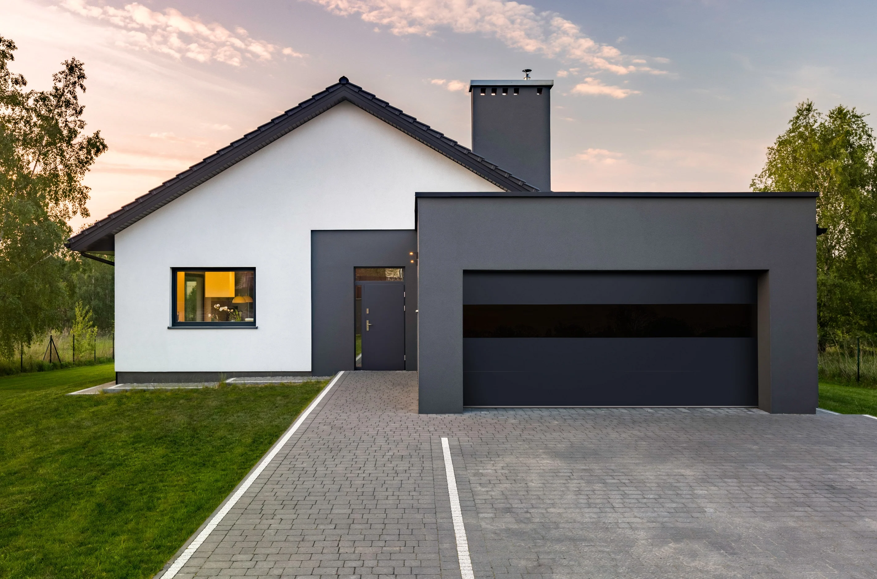 Infinity - Flush Panel Smooth Steel Garage Door with Horizontal Modern Glass Modern Design - Image 7