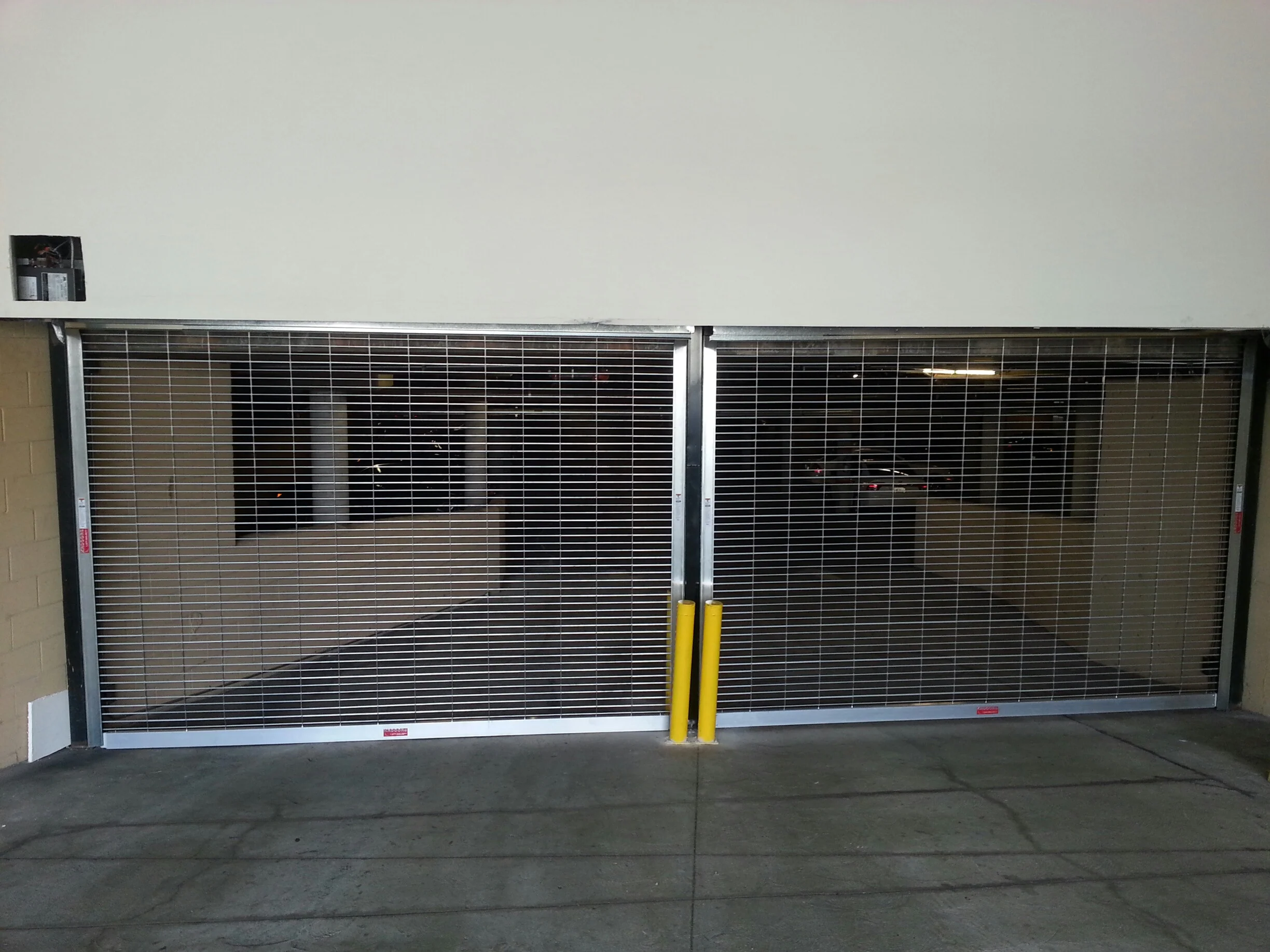 Model SG700 - Security Aluminum Grill Roll Up Door - Image 7